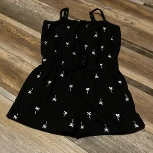 Cat & Jack Black and White Jumpsuit with Palm Print